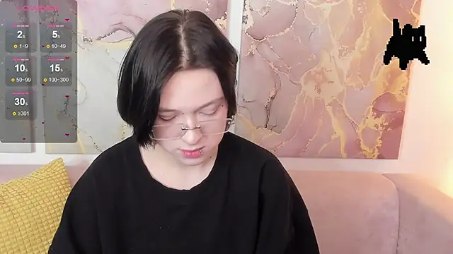 fiamoory online show from February 2026 02:45:01 AM