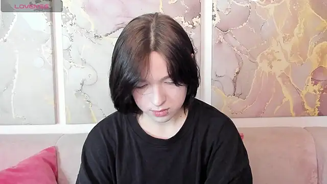 fiamoory online show from May 2026 04:50:01 AM