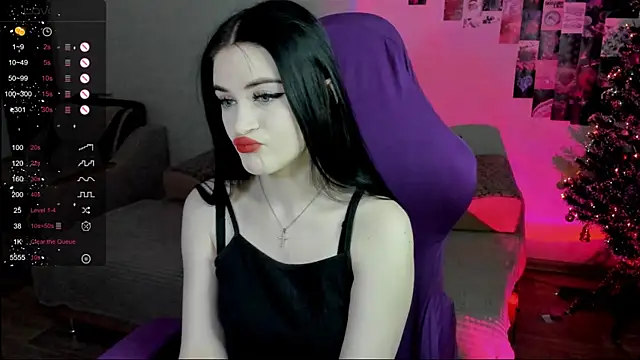 Snapshot of Molly_Crystall chatting on January 2025 02:38:01 AM Molly Crystall online show from January 2025 02:38:01 AM