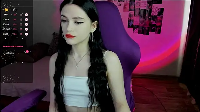 Snapshot of Molly_Crystall chatting on March 2025 02:36:01 AM Molly Crystall online show from March 2025 02:36:01 AM