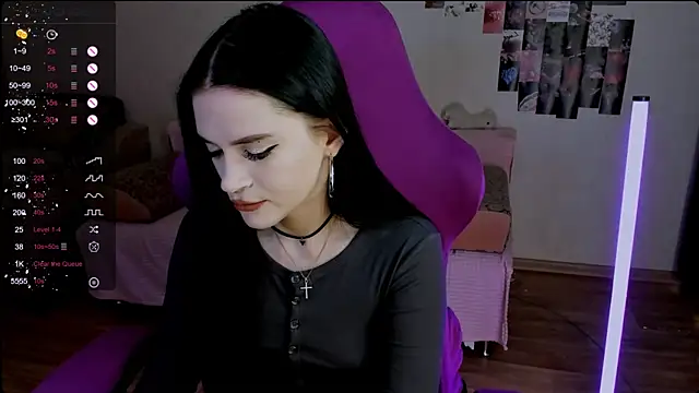 Snapshot of Molly_Crystall chatting on March 2025 07:37:01 AM Molly Crystall online show from March 2025 07:37:01 AM