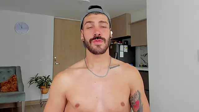 Guyinthemountain online show from February 2025 09:25:02 PM