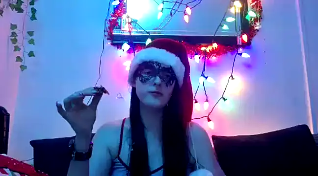 LexiSnowUK online show from December 2024 11:19:01 PM