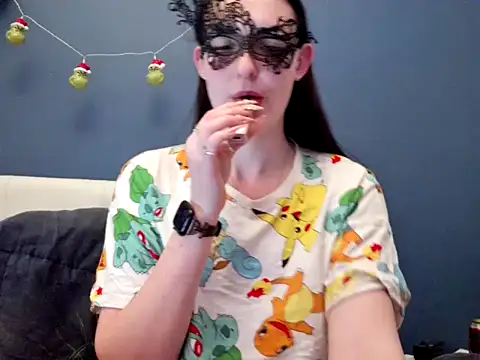 LexiSnowUK online show from January 2025 11:50:01 PM