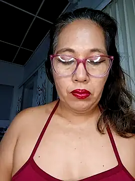 anniecoopeer online show from January 2025 12:01:01 PM