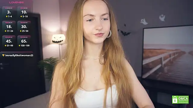 EsmaCarll online show from November 2025 05:39:01 PM