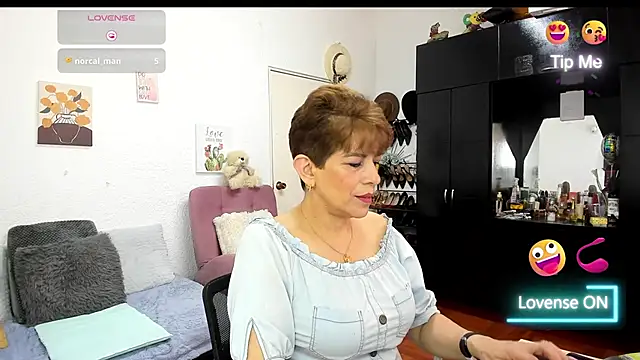 Angelina Stone 65 online show from January 2026 09:18:02 PM