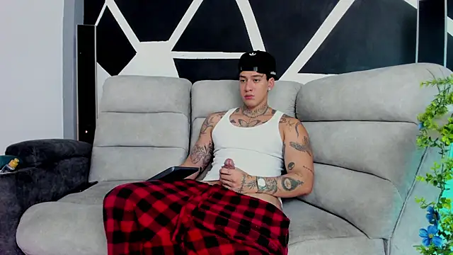 Snapshot of JUSTIN_FULLER1 chatting on November 2025 04:40:01 PM JUSTIN FULLER1 online show from November 2025 04:40:01 PM