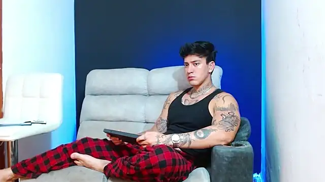 Snapshot of JUSTIN_FULLER1 chatting on April 2026 08:26:02 PM JUSTIN FULLER1 online show from April 2026 08:26:02 PM