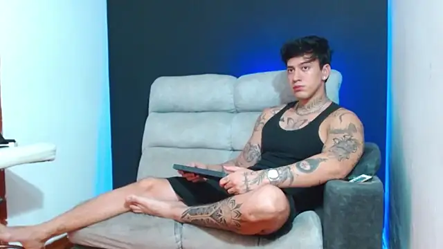 Snapshot of JUSTIN_FULLER1 chatting on May 2026 09:00:02 PM JUSTIN FULLER1 online show from May 2026 09:00:02 PM