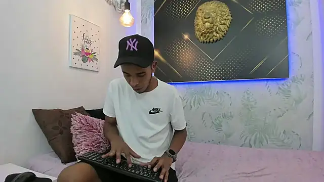 Snapshot of JordanAndAndrew chatting on January 2025 07:38:01 PM JordanAndAndrew online show from January 2025 07:38:01 PM