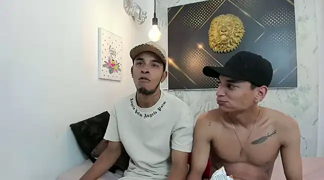 Snapshot of JordanAndAndrew chatting on March 2025 07:50:02 PM JordanAndAndrew online show from March 2025 07:50:02 PM