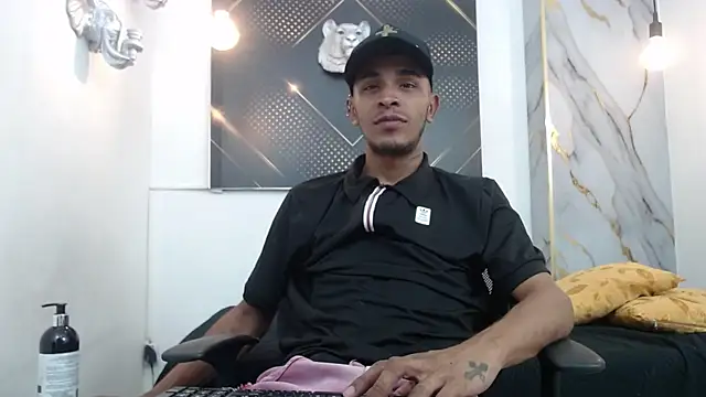 JordanAndAndrew online show from January 2026 10:35:01 PM