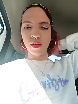 MadelBekkaTRANS online show from December 2024 06:11:01 PM