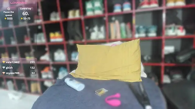 Indianbrownie online show from December 2024 02:59:01 PM