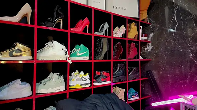 Indianbrownie online show from March 2026 12:05:01 AM