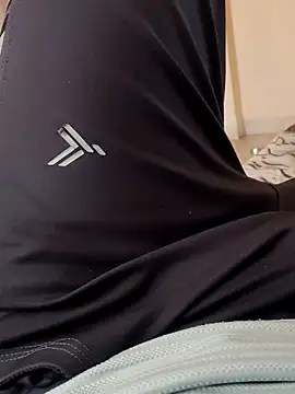 MrNick74 online show from December 2025 07:48:02 AM