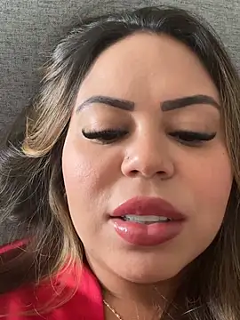 lariic online show from February 2026 08:32:02 PM