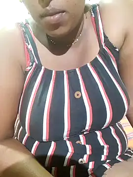 Snapshot of kumaricapalsex2 chatting on February 2025 05:18:02 PM kumaricapalsex2 online show from February 2025 05:18:02 PM