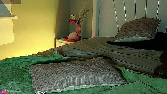 MimiRodriguez online show from March 2026 04:21:02 PM