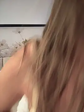 tuckersabrina online show from January 2026 12:54:02 PM