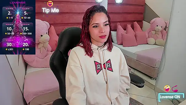 Snapshot of anna__duff chatting on December 2024 03:47:02 AM anna duff online show from December 2024 03:47:02 AM