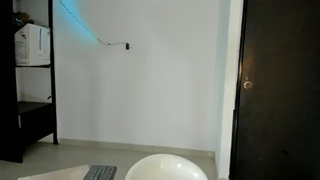 Alid 17 online show from December 2025 10:27:01 PM