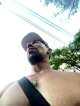 Snapshot of dantedesirexx chatting on February 2025 10:20:02 PM dantedesirexx online show from February 2025 10:20:02 PM