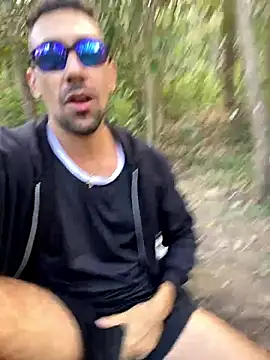 Snapshot of dantedesirexx chatting on September 2025 09:26:01 PM dantedesirexx online show from September 2025 09:26:01 PM