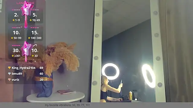 Snapshot of Esme_Runn chatting on December 2024 04:42:01 PM Esme Runn online show from December 2024 04:42:01 PM