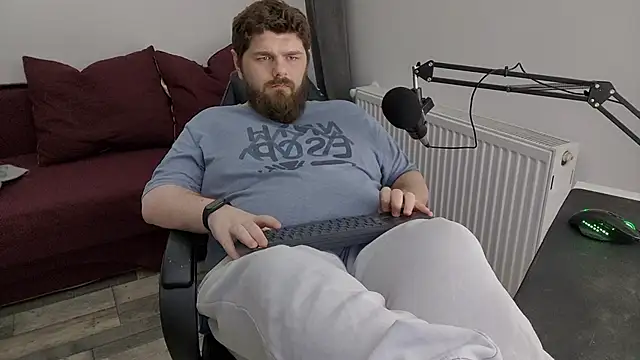 Snapshot of KingMarti chatting on February 2025 03:52:01 PM KingMarti online show from February 2025 03:52:01 PM