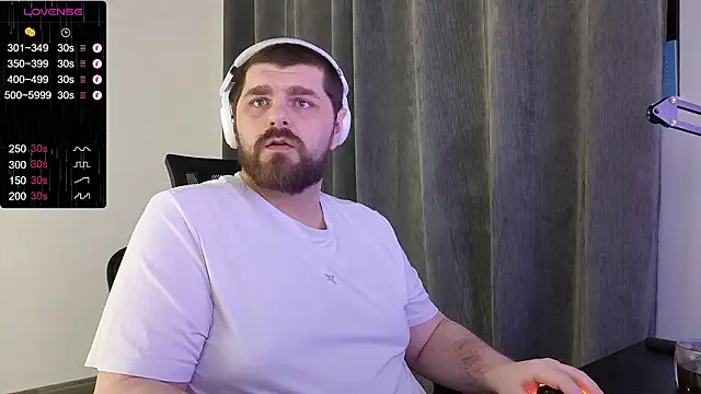 Snapshot of KingMarti chatting on February 2026 02:48:02 AM KingMarti online show from February 2026 02:48:02 AM