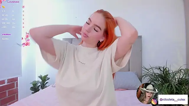 Niicoleta online show from October 2025 07:13:02 PM