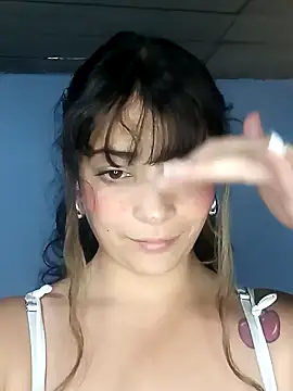 Snapshot of Elvishcassie_ chatting on January 2025 09:46:01 PM Elvishcassie online show from January 2025 09:46:01 PM