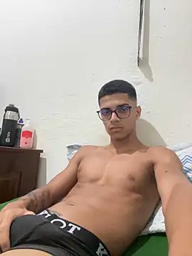 Snapshot of Naka300 chatting on February 2025 02:28:02 AM Naka300 online show from February 2025 02:28:02 AM