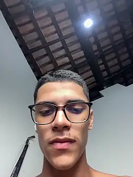 Snapshot of Naka300 chatting on February 2025 02:14:01 AM Naka300 online show from February 2025 02:14:01 AM