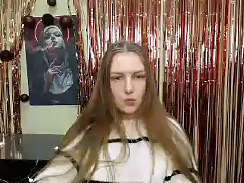 Snapshot of _AlMamiyy_ chatting on January 2025 03:04:01 PM AlMamiyy online show from January 2025 03:04:01 PM