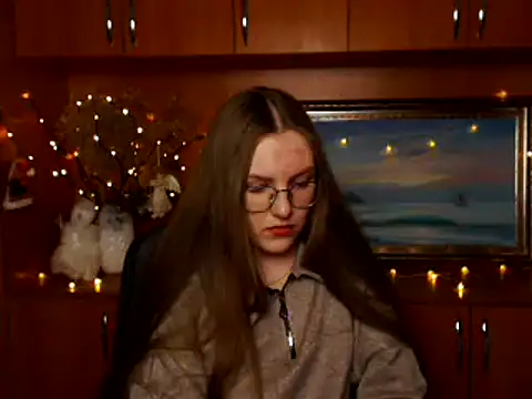 Snapshot of _AlMamiyy_ chatting on January 2025 03:50:01 PM AlMamiyy online show from January 2025 03:50:01 PM