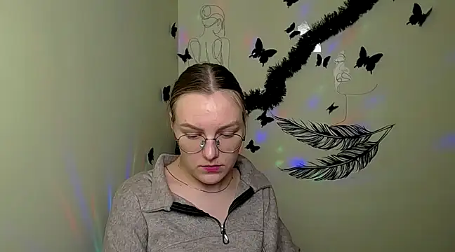 Snapshot of _AlMamiyy_ chatting on January 2025 11:15:02 PM AlMamiyy online show from January 2025 11:15:02 PM