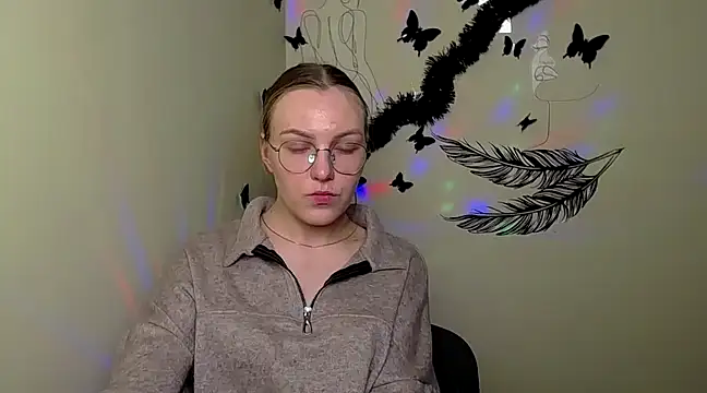 Snapshot of _AlMamiyy_ chatting on January 2025 02:18:01 AM AlMamiyy online show from January 2025 02:18:01 AM