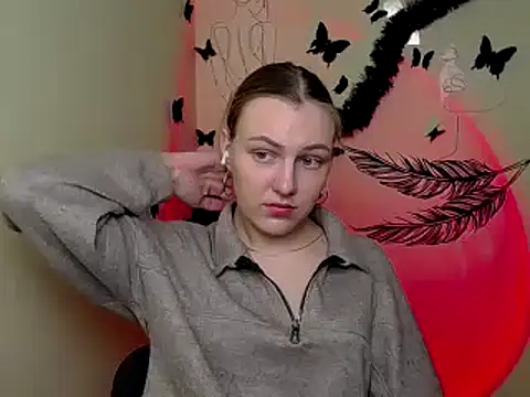 Snapshot of _AlMamiyy_ chatting on January 2025 01:25:02 PM AlMamiyy online show from January 2025 01:25:02 PM