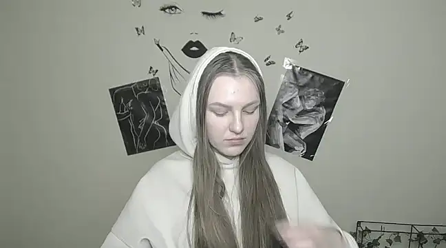 Snapshot of _AlMamiyy_ chatting on February 2025 04:32:02 PM AlMamiyy online show from February 2025 04:32:02 PM