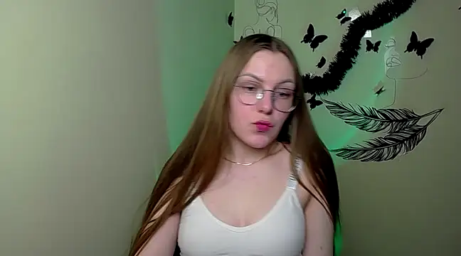 Snapshot of _AlMamiyy_ chatting on February 2025 03:40:01 AM AlMamiyy online show from February 2025 03:40:01 AM