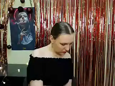 Snapshot of _AlMamiyy_ chatting on February 2025 04:39:02 PM AlMamiyy online show from February 2025 04:39:02 PM