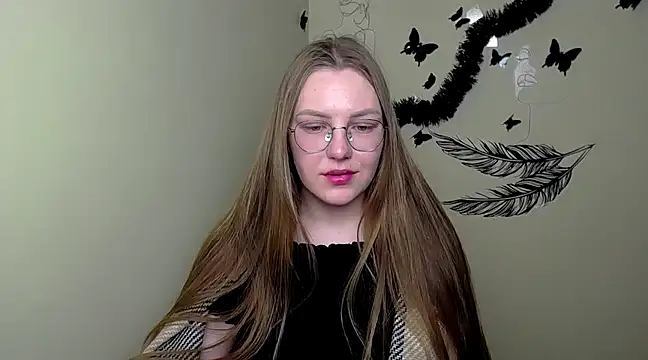 Snapshot of _AlMamiyy_ chatting on February 2025 01:24:01 AM AlMamiyy online show from February 2025 01:24:01 AM