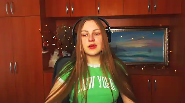 Snapshot of _AlMamiyy_ chatting on March 2025 01:28:01 PM AlMamiyy online show from March 2025 01:28:01 PM