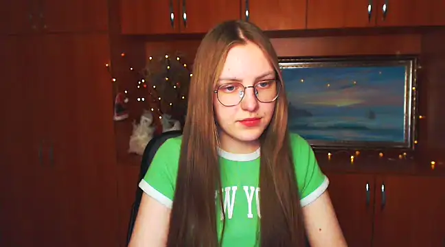 Snapshot of _AlMamiyy_ chatting on March 2025 05:13:02 PM AlMamiyy online show from March 2025 05:13:02 PM