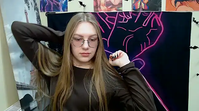 Snapshot of _AlMamiyy_ chatting on March 2025 08:11:01 AM AlMamiyy online show from March 2025 08:11:01 AM