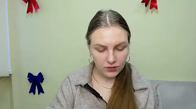 Snapshot of _AlMamiyy_ chatting on March 2025 10:33:01 AM AlMamiyy online show from March 2025 10:33:01 AM