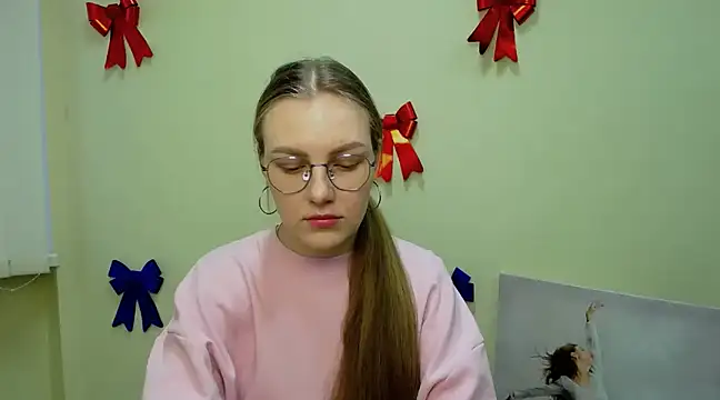 Snapshot of _AlMamiyy_ chatting on March 2025 07:40:02 AM AlMamiyy online show from March 2025 07:40:02 AM